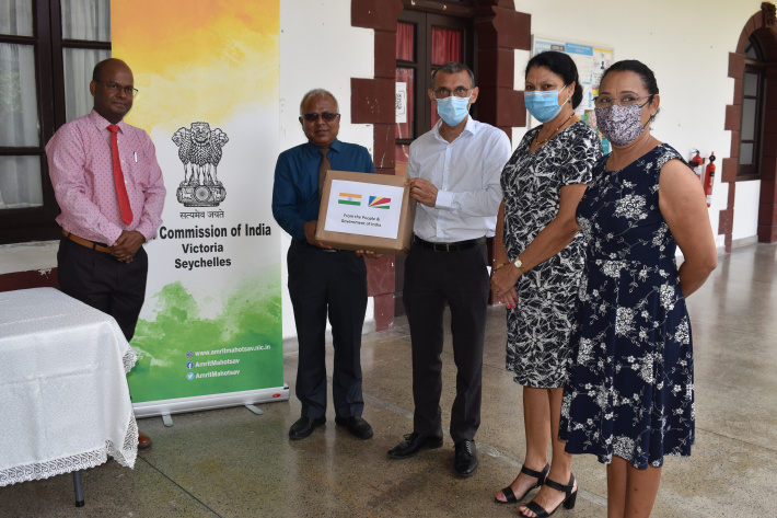 Seychelles gets anti-tuberculosis medications from India