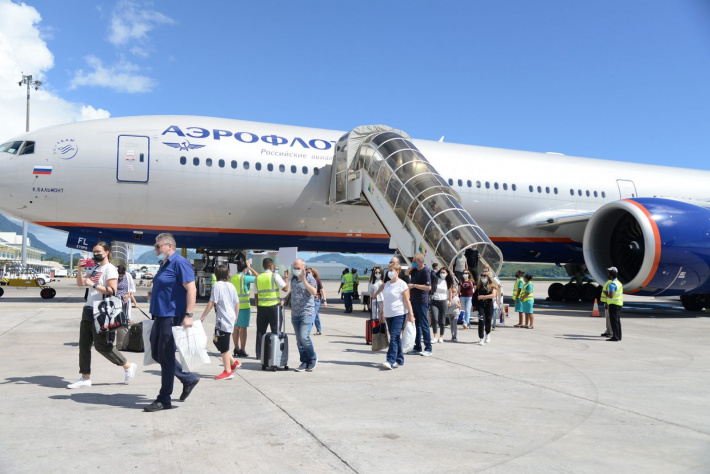 Aeroflot flights start anew