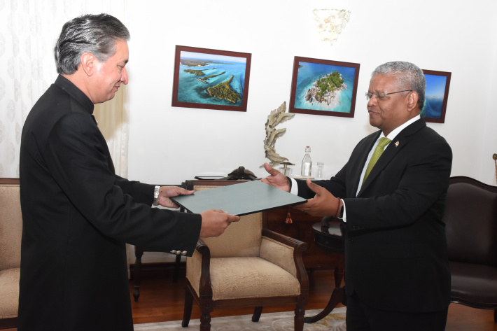 Seychelles welcomes new Pakistani high commissioner