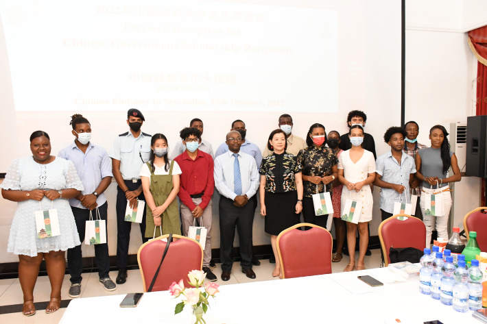 Chinese embassy hosts farewell reception for Seychellois students