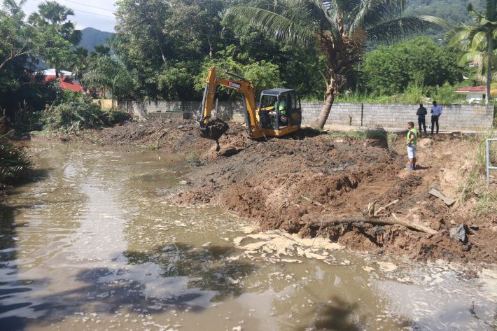 Urgent desilting works under way ahead of heavy rain