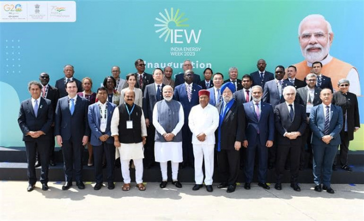 Designated Minister Ferrari attends India Energy Week