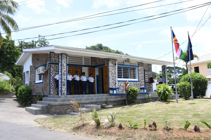 Baie Lazare police station reopens after renovation