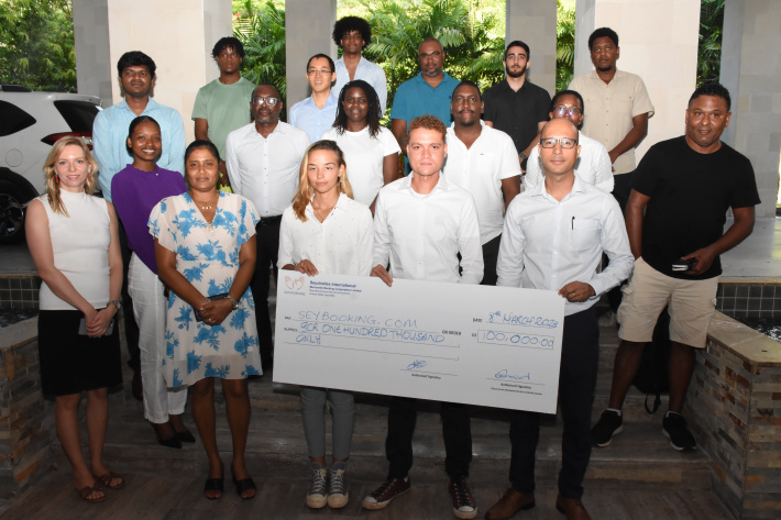 SeyBooking.com wins pitching competition