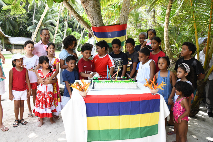 Les Mauriciens célèbrent la fête de l’Indépendence à Cap Lazare f