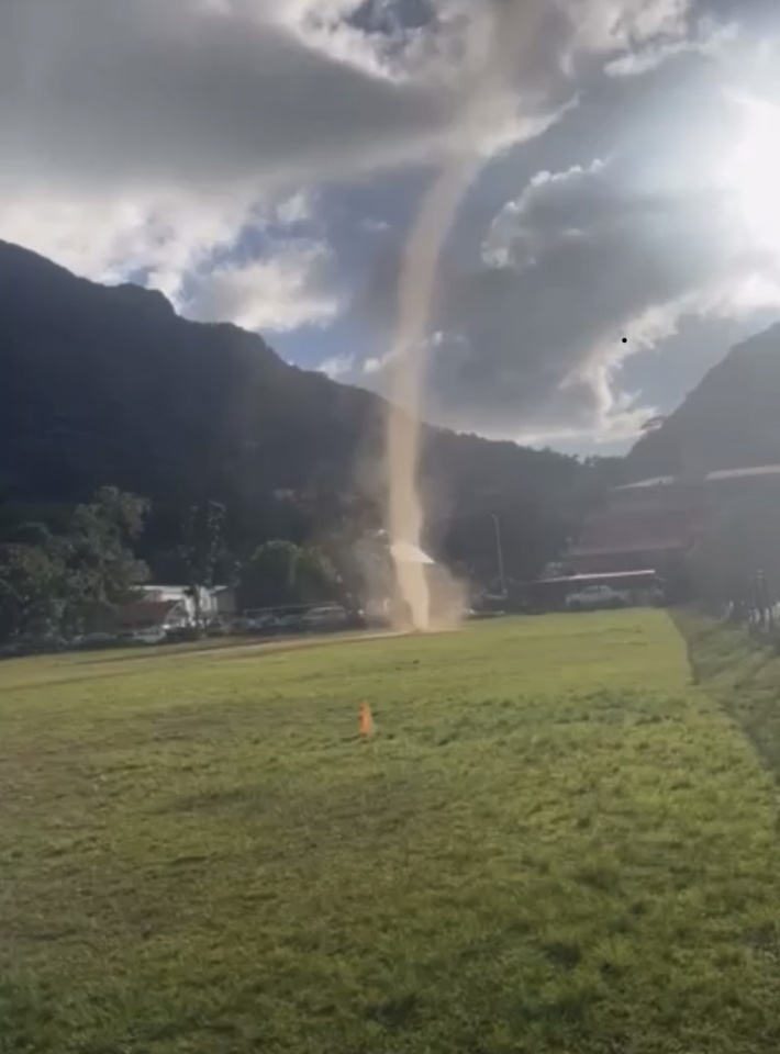 Passersby delighted by tornado at Freedom Square