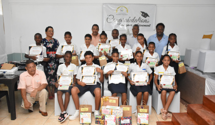 Anse Boileau primary unveils Hall of Fame