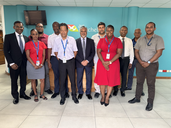 Air Seychelles receives visiting CINEC delegation