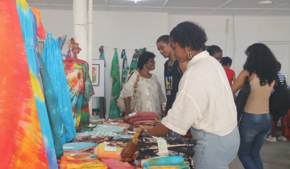SIAD hosts first art bazaar