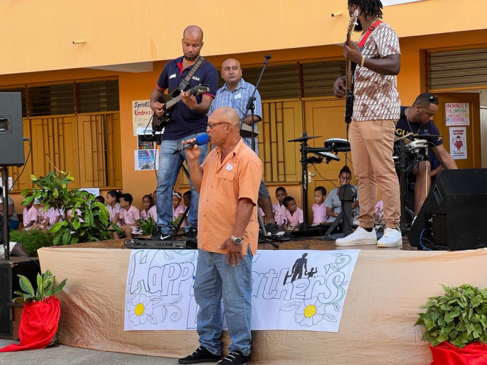 Anse Aux Pins school honours fathers