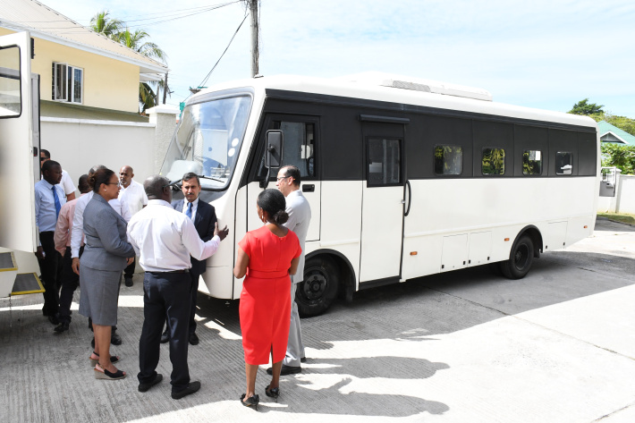 India gifts Seychelles four vans   
