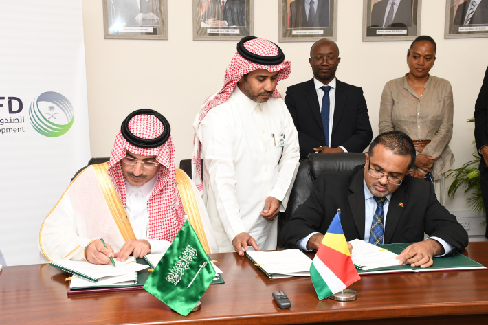 Seychelles signs two loan agreements  with the Saudi Fund for Development     By Roland Duval   