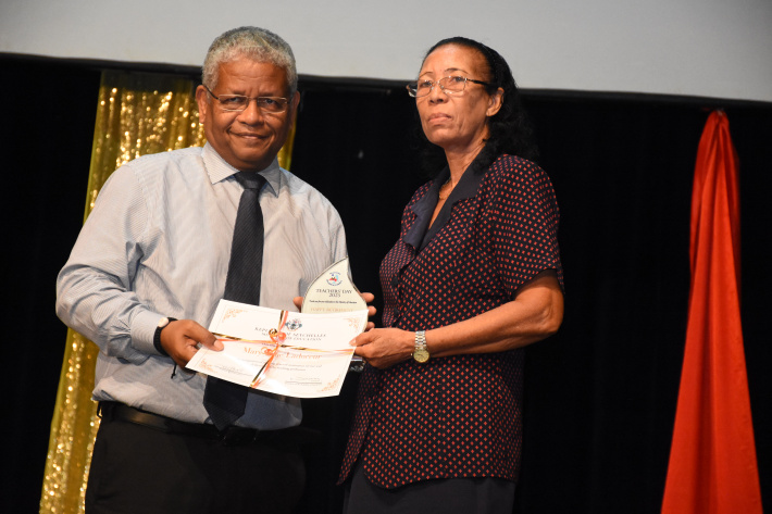 Teachers’ Week     Retiring and long-serving teachers are recognised