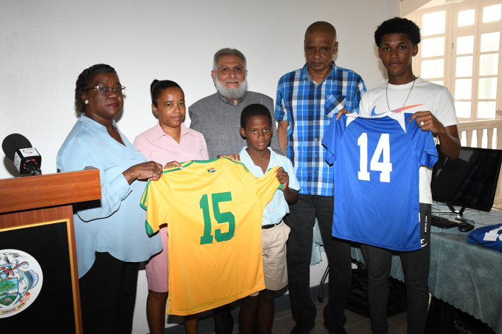 Glacis and St Louis receive donations from Seychelles’ honorary consuls