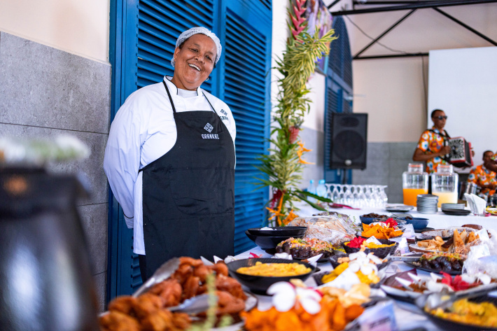 Gran Kaz hosts residents of La Retraite Home for a memorable Creole themed tea party