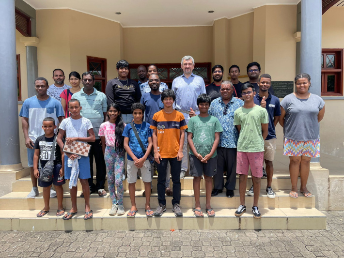 Chess: Visit of Grandmaster Victor Bologan