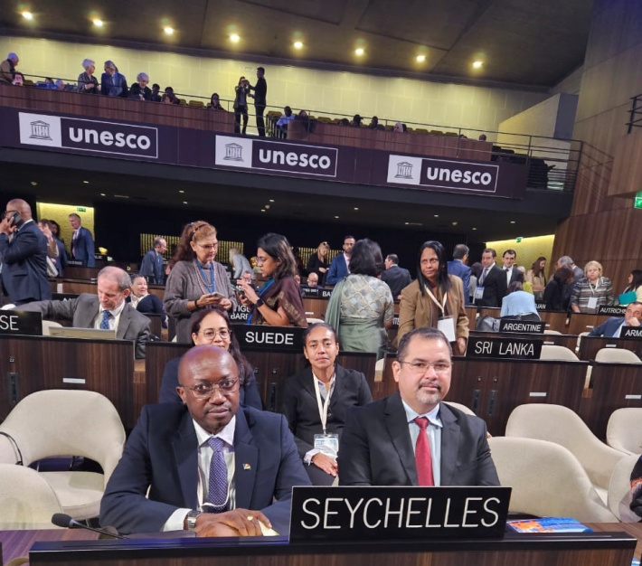 Minister Valentin heads delegation to Unesco general conference