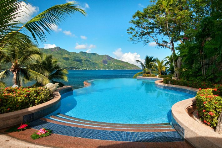 Hilton Seychelles Northolme Resort & Spa shines bright at the 2023 World Travel Awards, garnering coveted accolades   