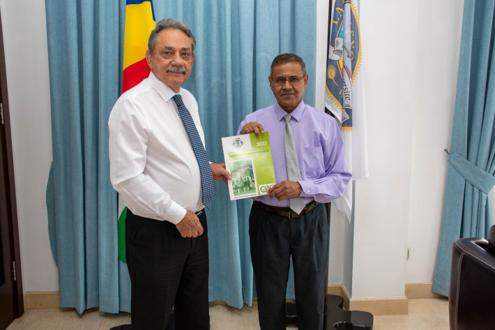 Auditor General presents annual report to Speaker