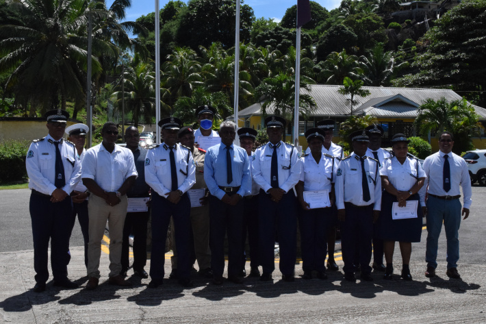 Seychelles Police recognises and rewards its long-serving staff