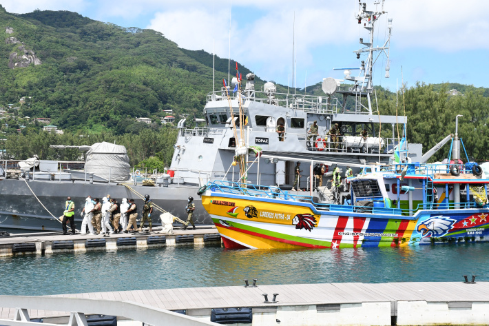 Sri Lankan fishermen rescued from pirates arrive in Seychelles