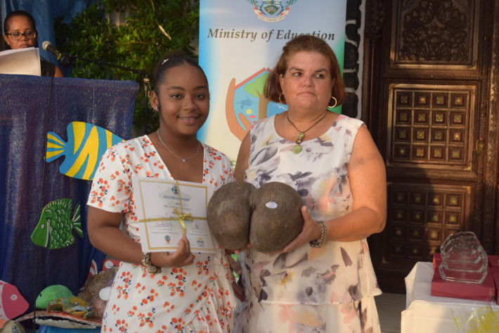    Schools, environment  advocates recognised  in eco-school’s awards     By Laura Pillay   