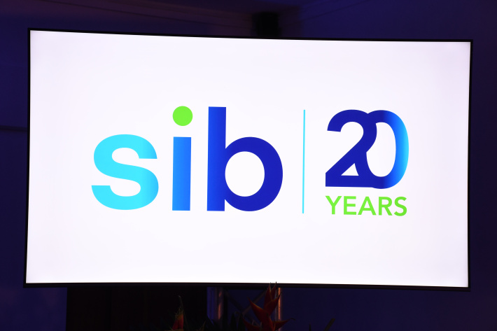 SIB unveils commemorative logo for 20th anniversary celebration