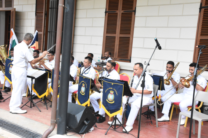 Indian Navy Band mesmerizes the public