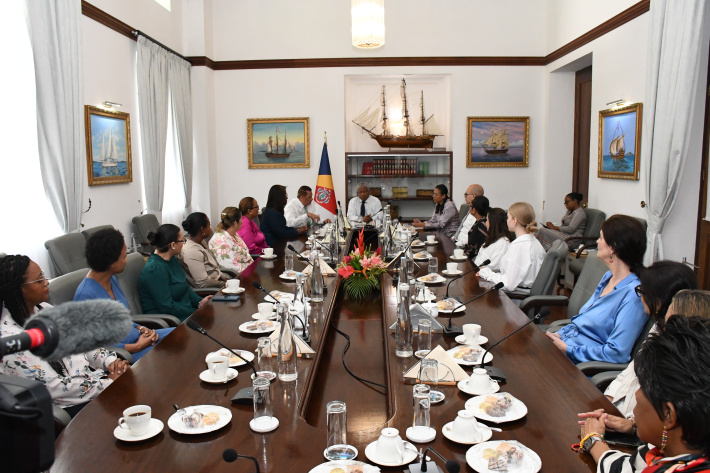 President apprised of tourism reps and marketing team’s work