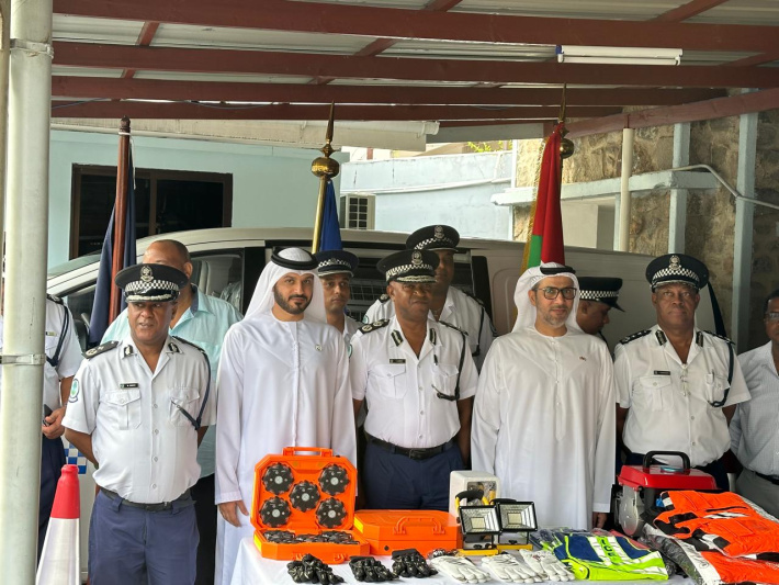 UAE government donates 2 K9 vans, traffic equipment to Seychelles   22858_sDO08Y4Mx