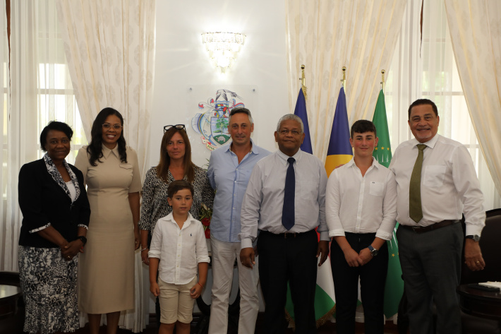 Faithful Italian visitors to Seychelles call on Head of State