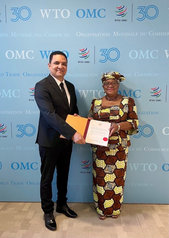 Ambassador Kenneth Racombo presents credentials to DG of WTO