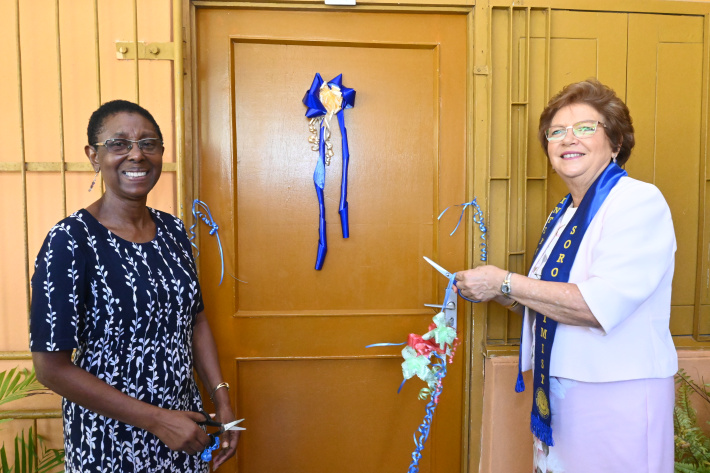 Soroptimist International Club donates laptops to School for the Exceptional Child