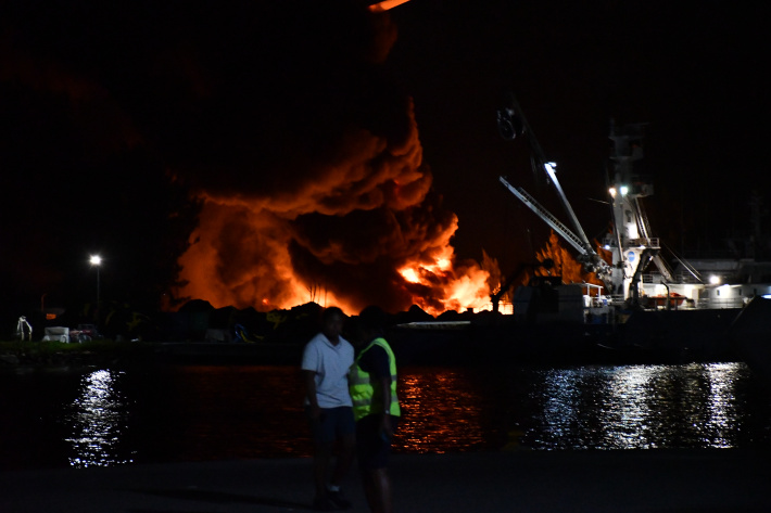 Fierce blaze at net repair quay, zone 14