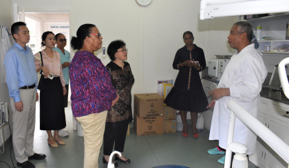 Chinese ambassador visits Anse Royale Hospital