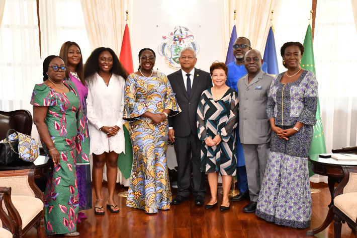 Lady Julia Osei Tutu pays courtesy call on President Ramkalawan