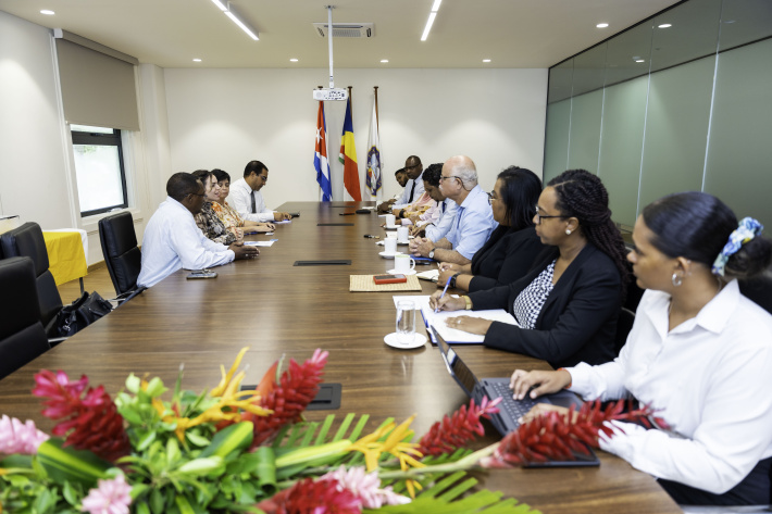 Cuban delegation pay courtesy call on MYSCC of the National Assembly