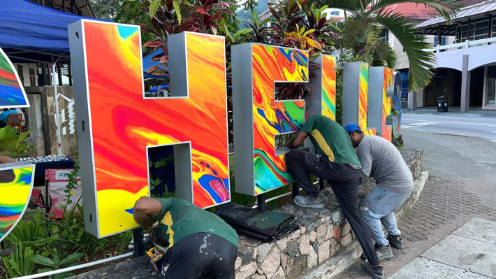 Iconic ‘I Love Seychelles’ banner fully restored