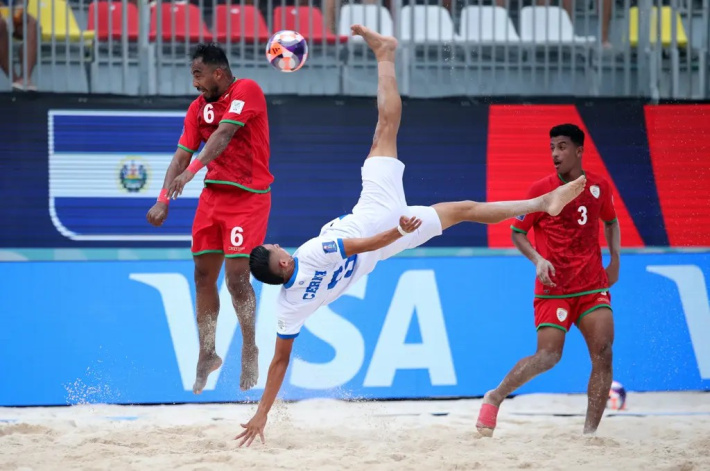 Oman 4-4 El Salvador (7-6 PSO) - Group D