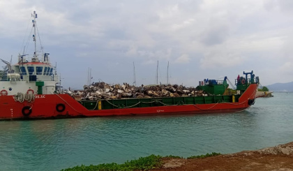 LWMA completes fourth barging operation of scrap metal on La Digue