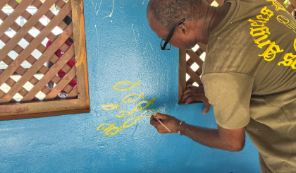 Bus shelters on Praslin get marine-themed makeover