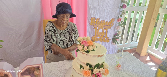 Azi i selebre ankor en zoli laz – 101-an