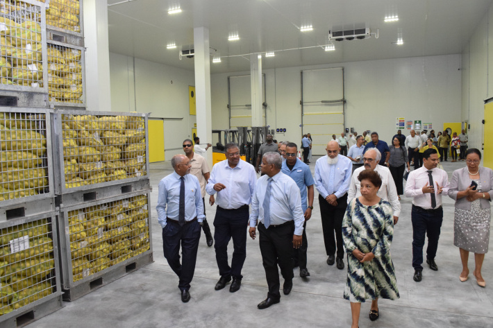 STC i ouver nouvo fasilite refrizerasyon prodwi manze