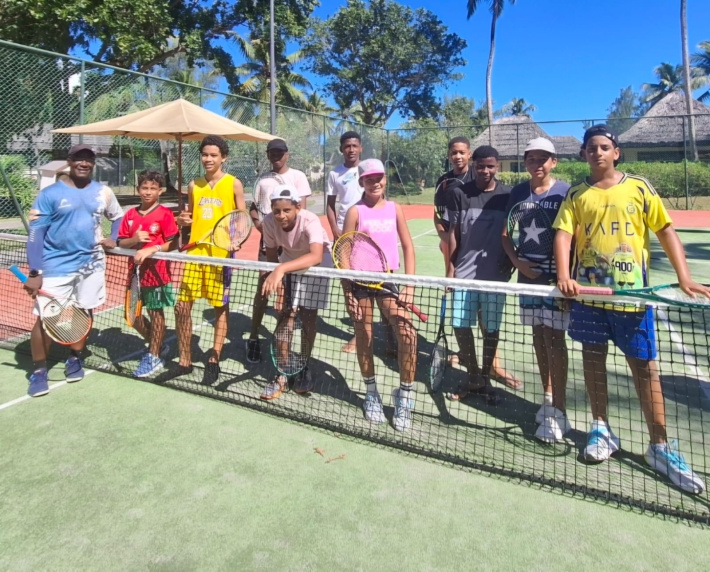 Former tennis champion inspiring young talents on Praslin