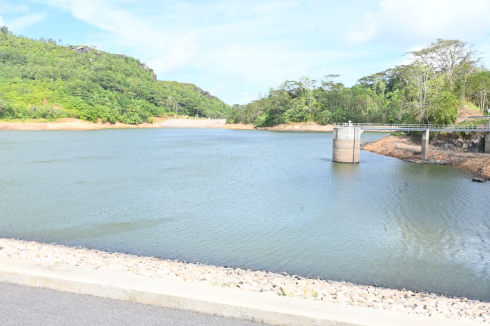Dry weather worsens water supply
