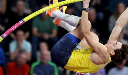 Duplantis breaks world pole vault record on Budapest return