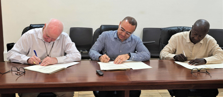 Government and Roman  Catholic Church sign MoU