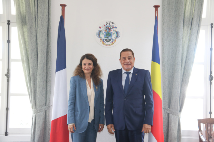 L'Ambassadrice désignée de France reçue par le Ministre des Affaires étrangères et du Tourisme