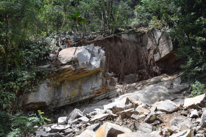 Rockfall incident in Beolière, Port Glaud