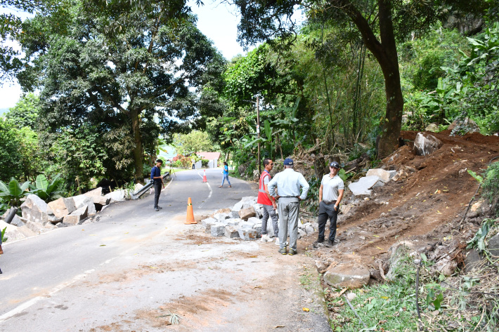Partial reopening of the Beolière Road, Port Glaud